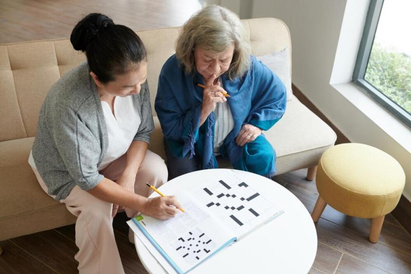 Como Escolher o Melhor Cuidador de Pessoas com Alzheimer