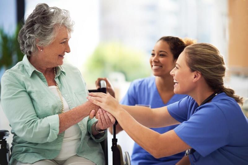 Enfermeiro a Home Care: Como Escolher o Profissional Ideal para Seu Cuidado Enfermeiro a Home Care: Como Escolher o Profissional Ideal para Seu Cuidado