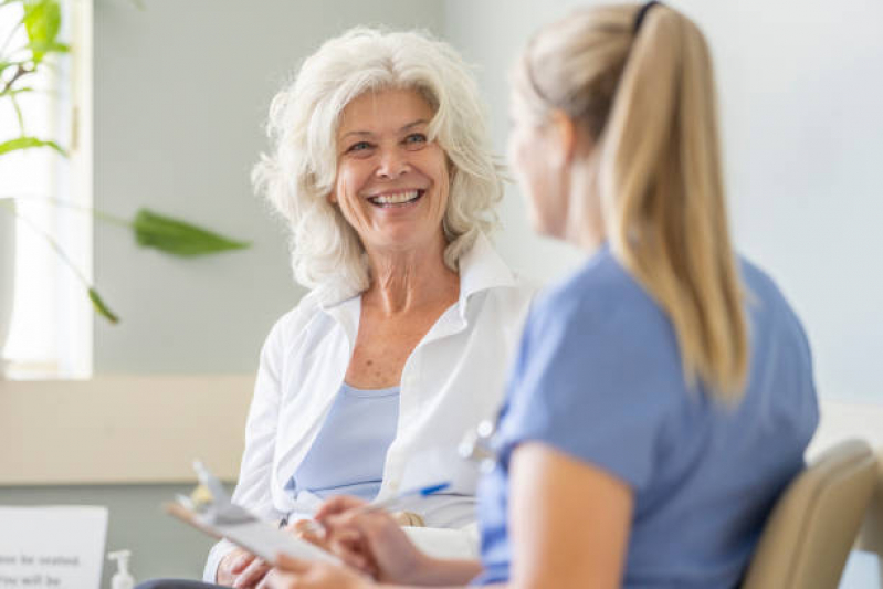 Clínica com Cuidador de Pessoa com Alzheimer Bela Vista - Cuidador de Pessoa Idosa