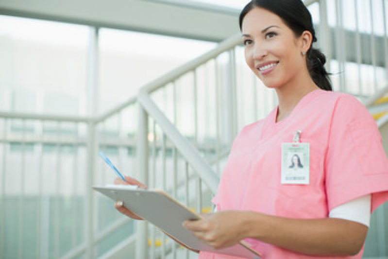 Contratar Enfermeira para Idosos Pari - Enfermeiro para Procedimentos