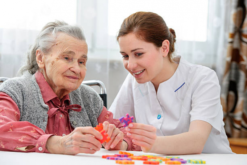 Cuidador Home Care Vila .Santa Edwiges - Cuidadora de Idoso com Alzheimer