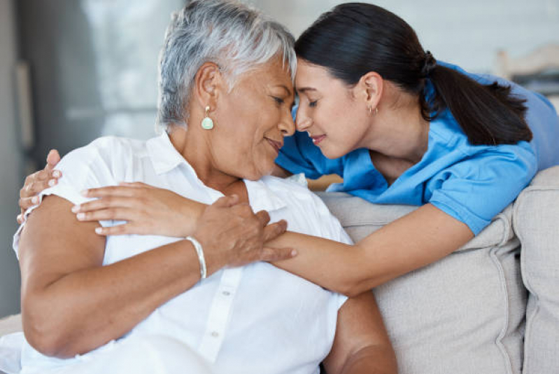 Cuidadora de Idosos Home Care Ponte Rasa - Cuidadora de Idosos Particular