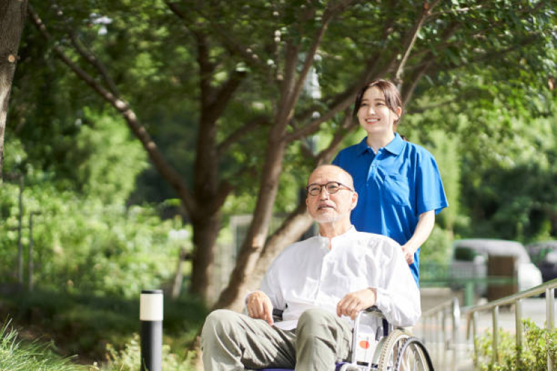Serviço de Cuidador de Pacientes Oncológicos Parada Inglesa - Cuidadora de Pacientes com Alzheimer
